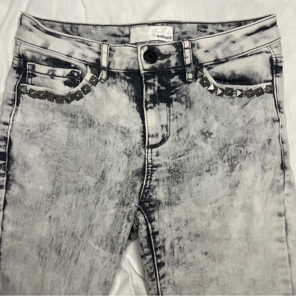 GARAGE STUDDED JEANS